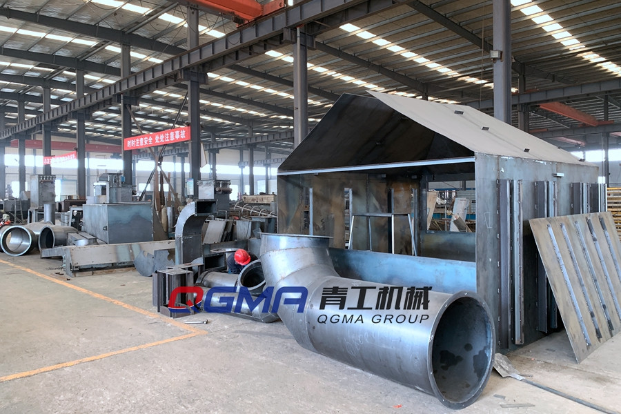 尊龙凯时人生就是搏机械非标定制钢板预处置惩罚线除锈机生产中