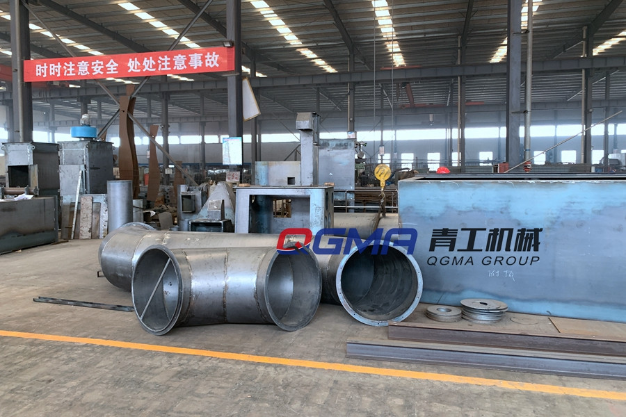 尊龙凯时人生就是搏机械非标定制钢板预处置惩罚线除锈机生产中